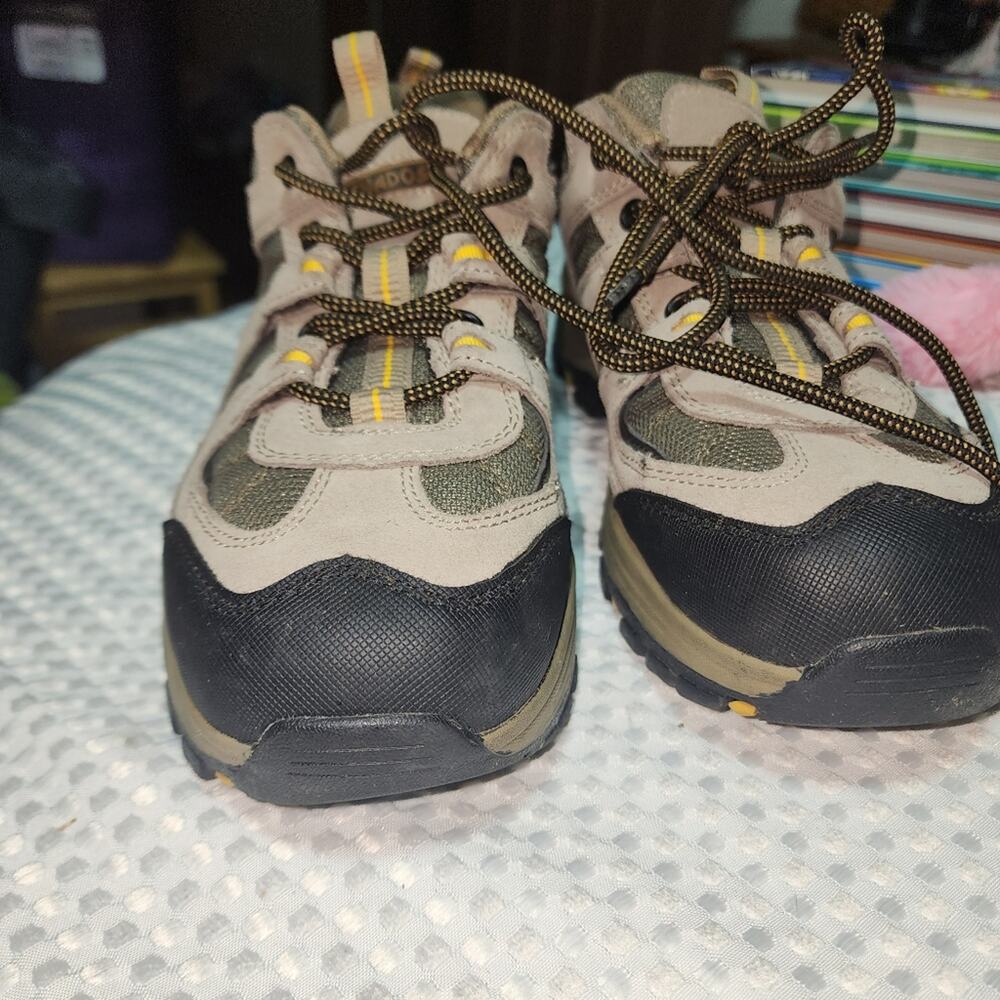 NEVADOS EUC MENS SIZE 9M BOOMERANG II LOW HIKING BROWN OLIVE SHOES - Picture 9 of 11